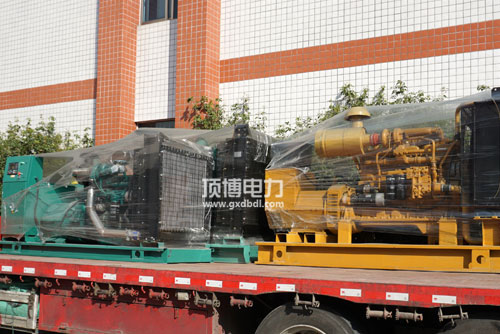 柴油發(fā)電機(jī)組蓄電池上白色粉末是什么？怎么產(chǎn)生的？