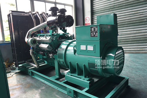 機(jī)油過(guò)多有哪幾種損害，應(yīng)加多少柴油發(fā)電機(jī)機(jī)油適宜？