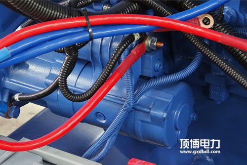 帕金斯發(fā)電機(jī)組機(jī)油里有水？高手的3種方法處理！