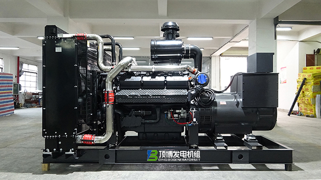 數(shù)字基建新里程碑：南通至行攜手廣西頂博，以823kW柴油發(fā)電機(jī)組打造圖木舒克大數(shù)據(jù)產(chǎn)業(yè)園“電力心臟”